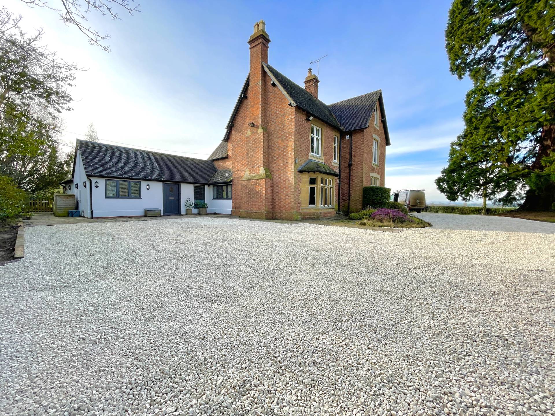 residential driveways gravel